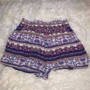 💜💝 Floral print stretchy shorts